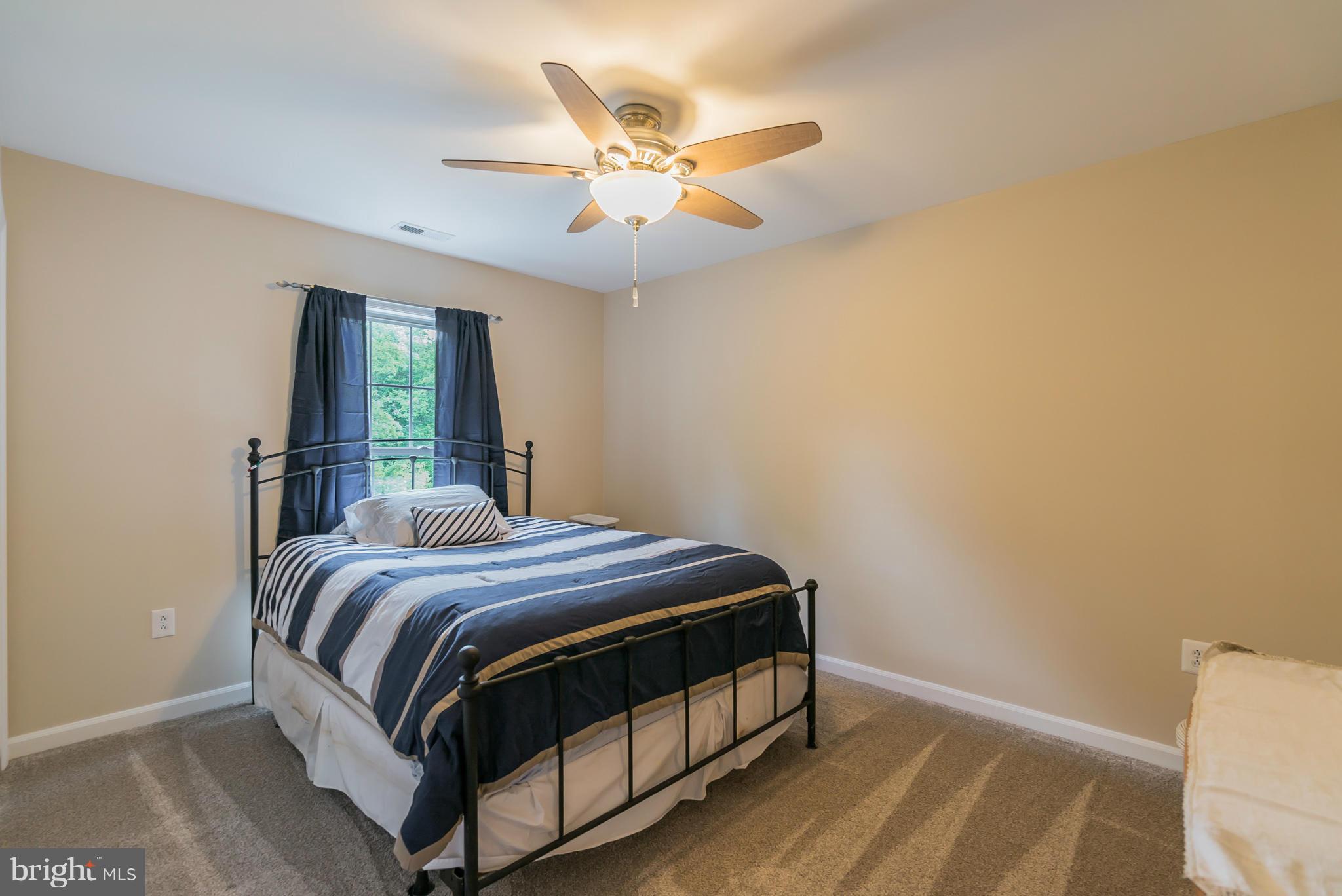 12888 Sagle Road Purcellville, VA 20132 - Photo 23 of 30 3rd of 4 upstairs bedrooms