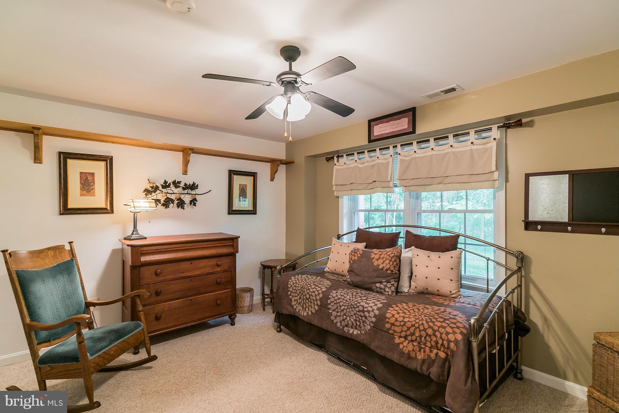 12888 Sagle Road Purcellville, VA 20132 - Photo 25 of 30 Bedroom #5 or optional den/office!
