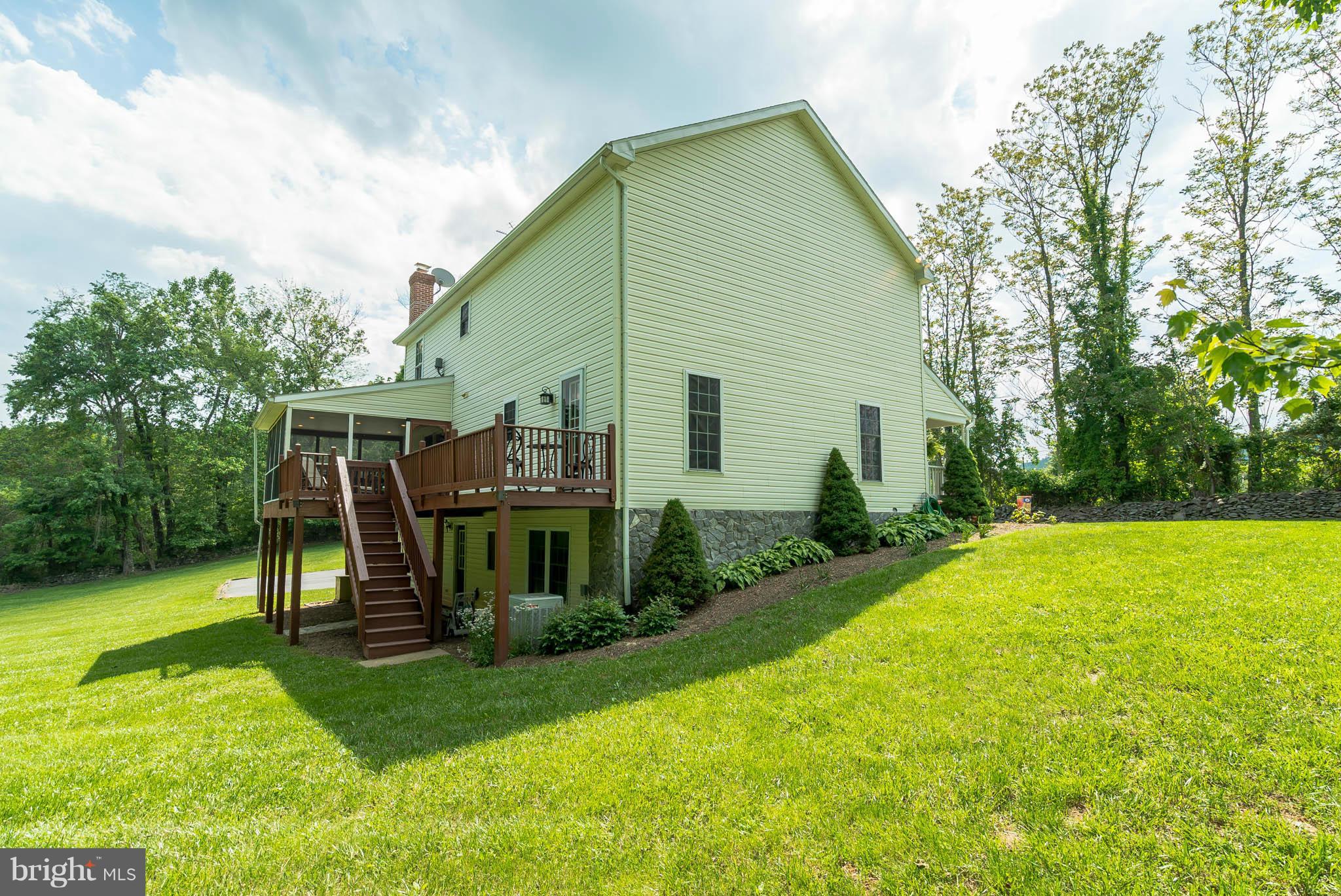 12888 Sagle Road Purcellville, VA 20132 - Photo 30 of 30 Rear deck, screened porch