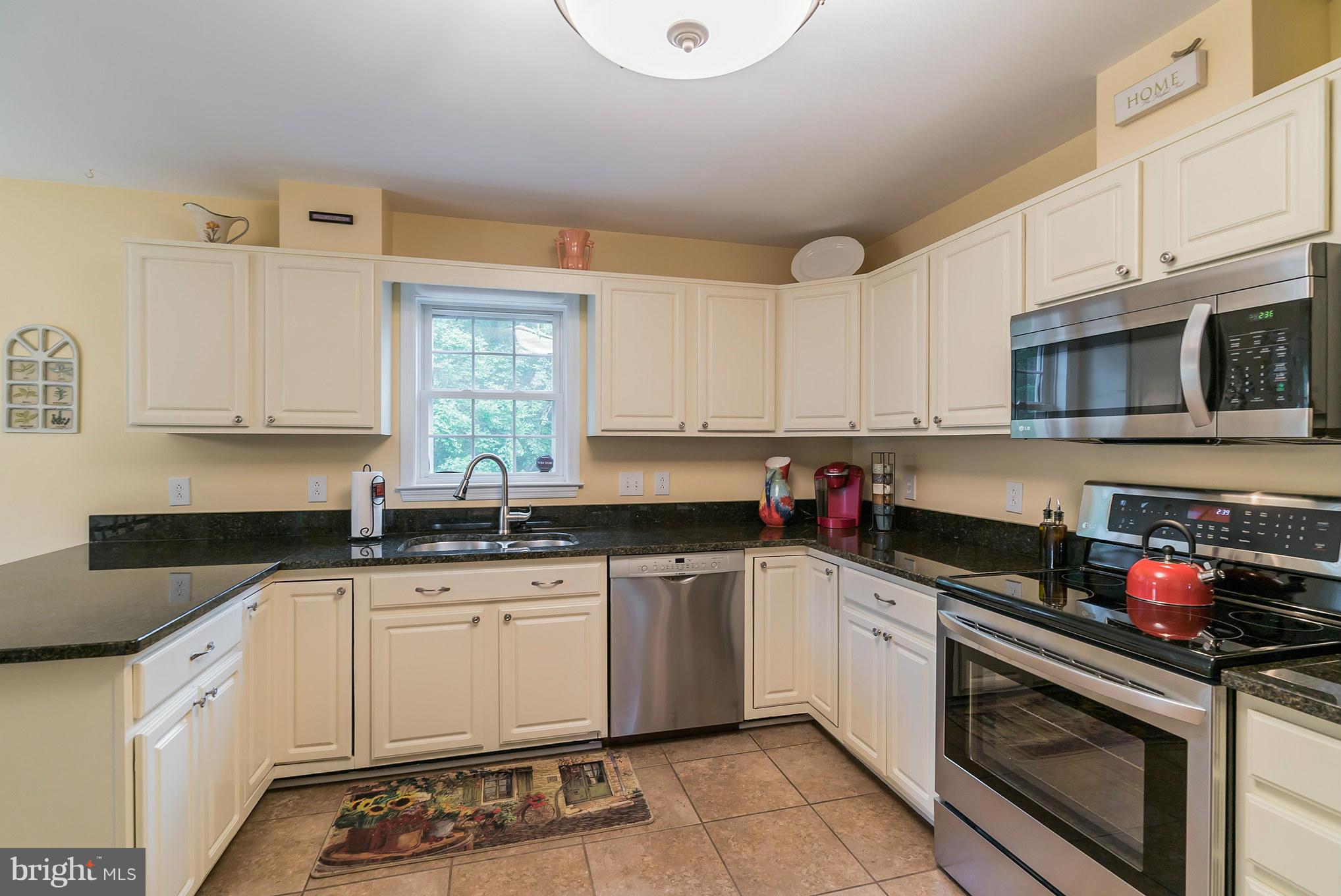 12888 Sagle Road Purcellville, VA 20132 - Photo 9 of 30 Stainless steel appliances!