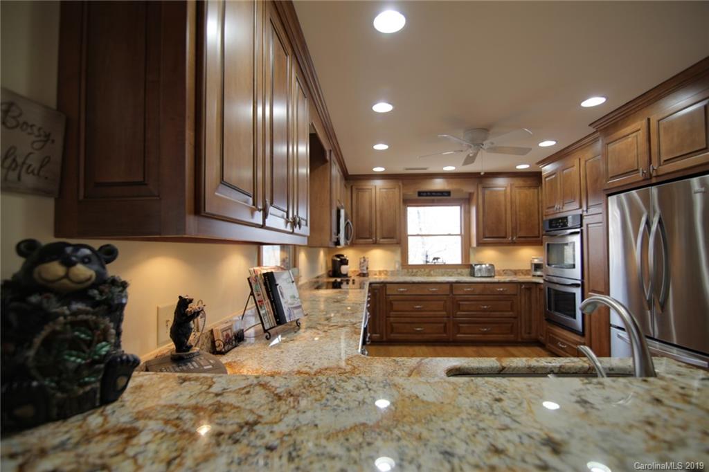 138 Cardinal Road Lake Lure, NC 28746 - Photo 11 of 40 Gallery Image 11