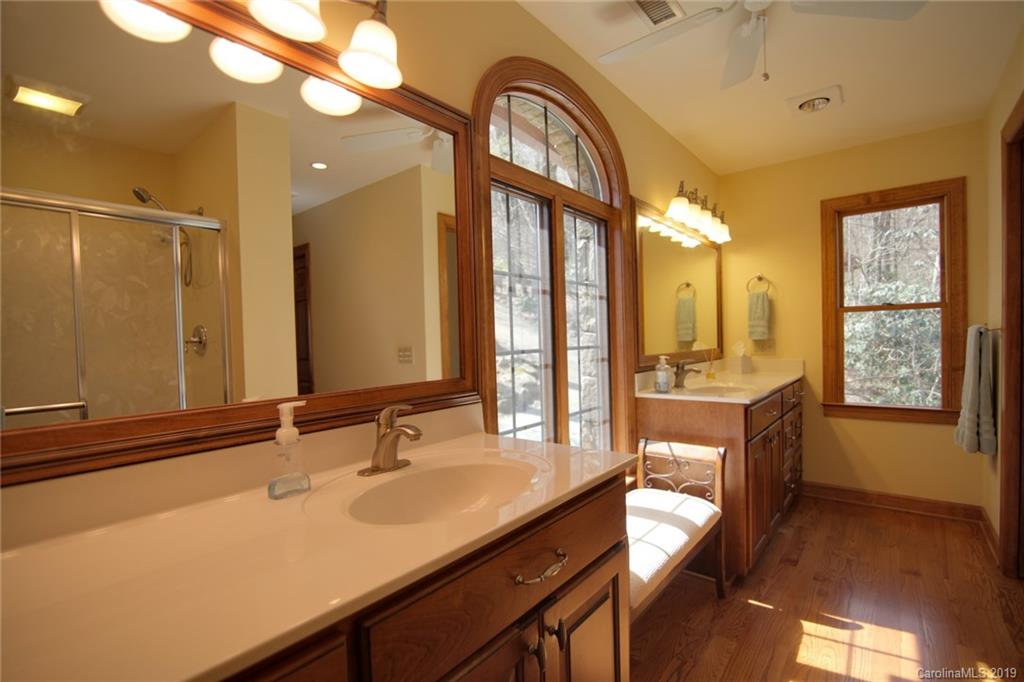 138 Cardinal Road Lake Lure, NC 28746 - Photo 17 of 40 Gallery Image 17