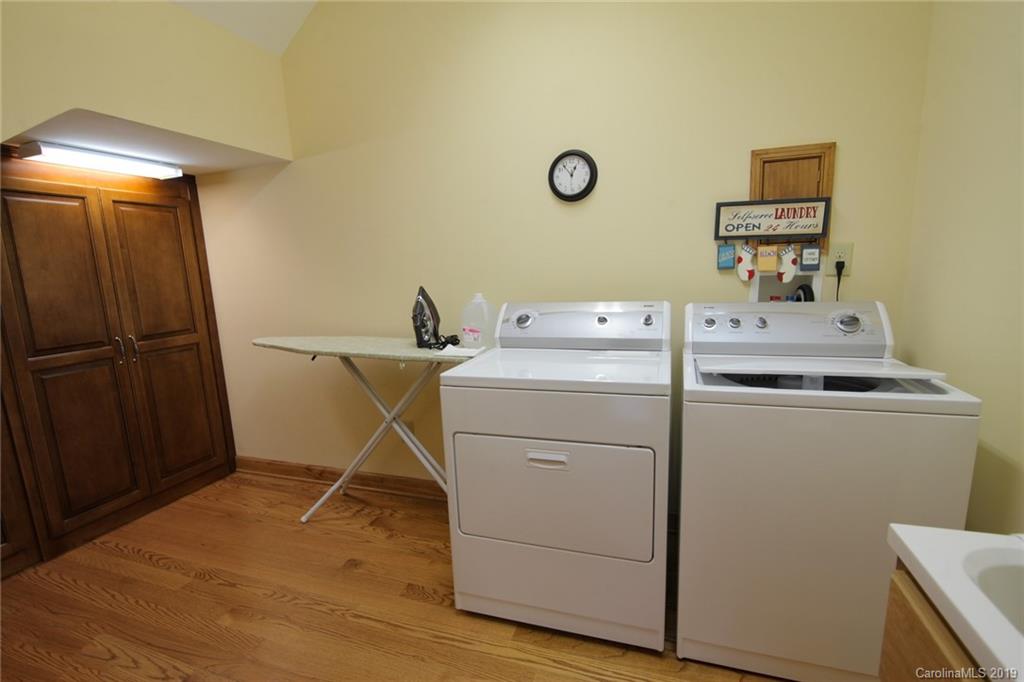138 Cardinal Road Lake Lure, NC 28746 - Photo 28 of 40 Gallery Image 28
