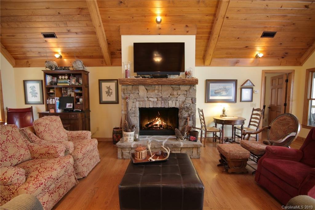 138 Cardinal Road Lake Lure, NC 28746 - Photo 6 of 40 Gallery Image 6