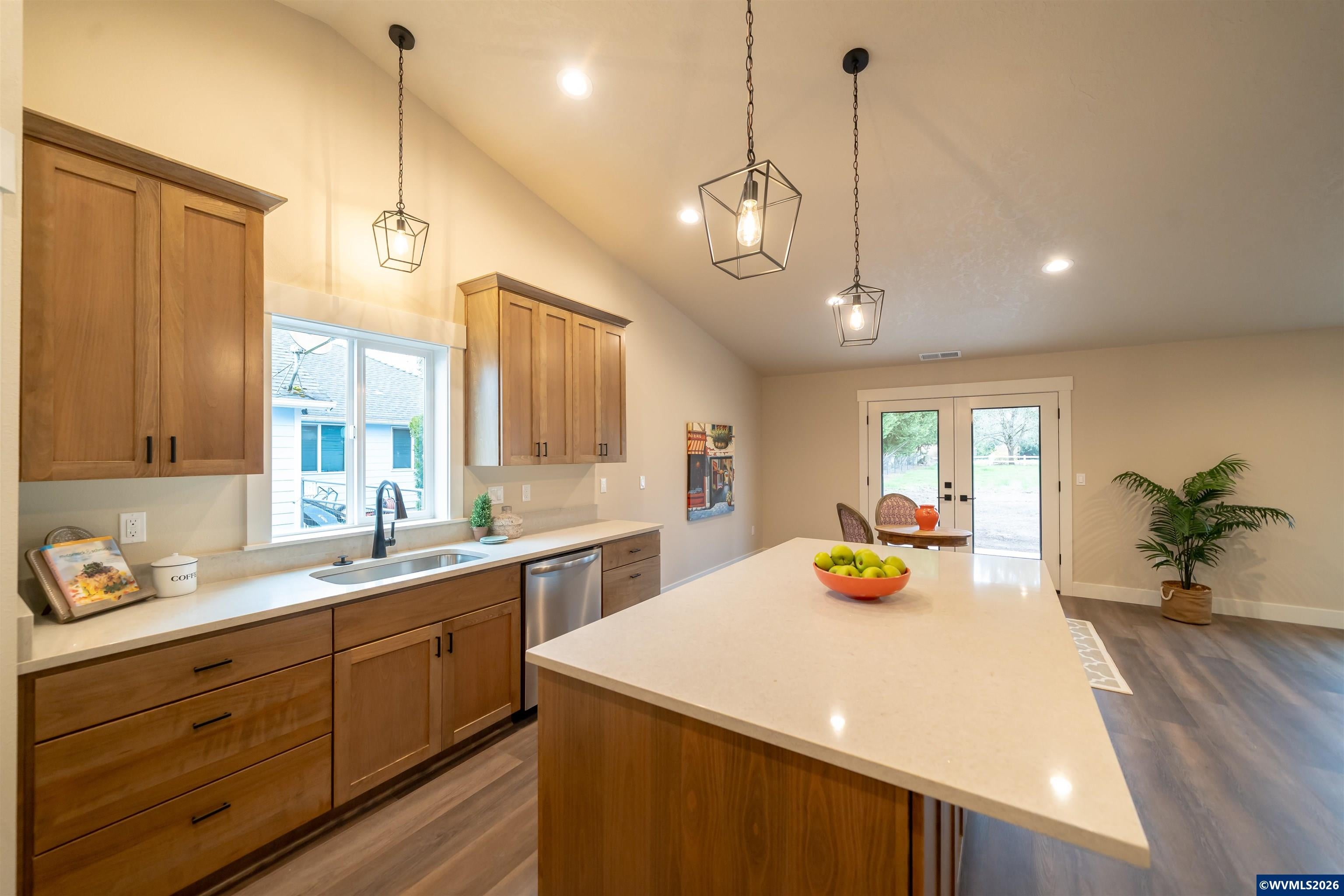 950 6th Street Lyons, OR 97358 - Photo 5 of 28 Gallery Image 5