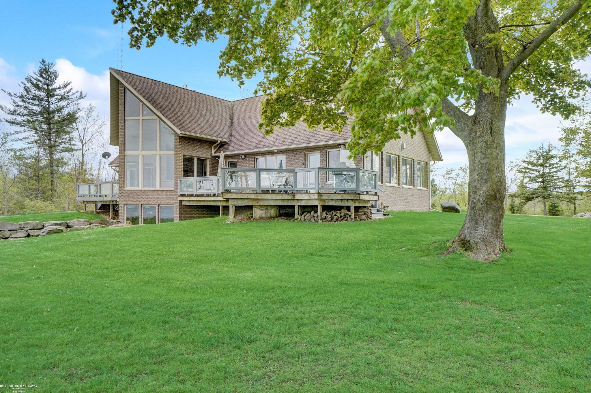 2500 North Lakeshore Road Harbor Beach, MI 48441 - Photo 78 of 84 50142468-7ff20e2f-dfec-4d0a-814e-3d6f74a9e970.JPG