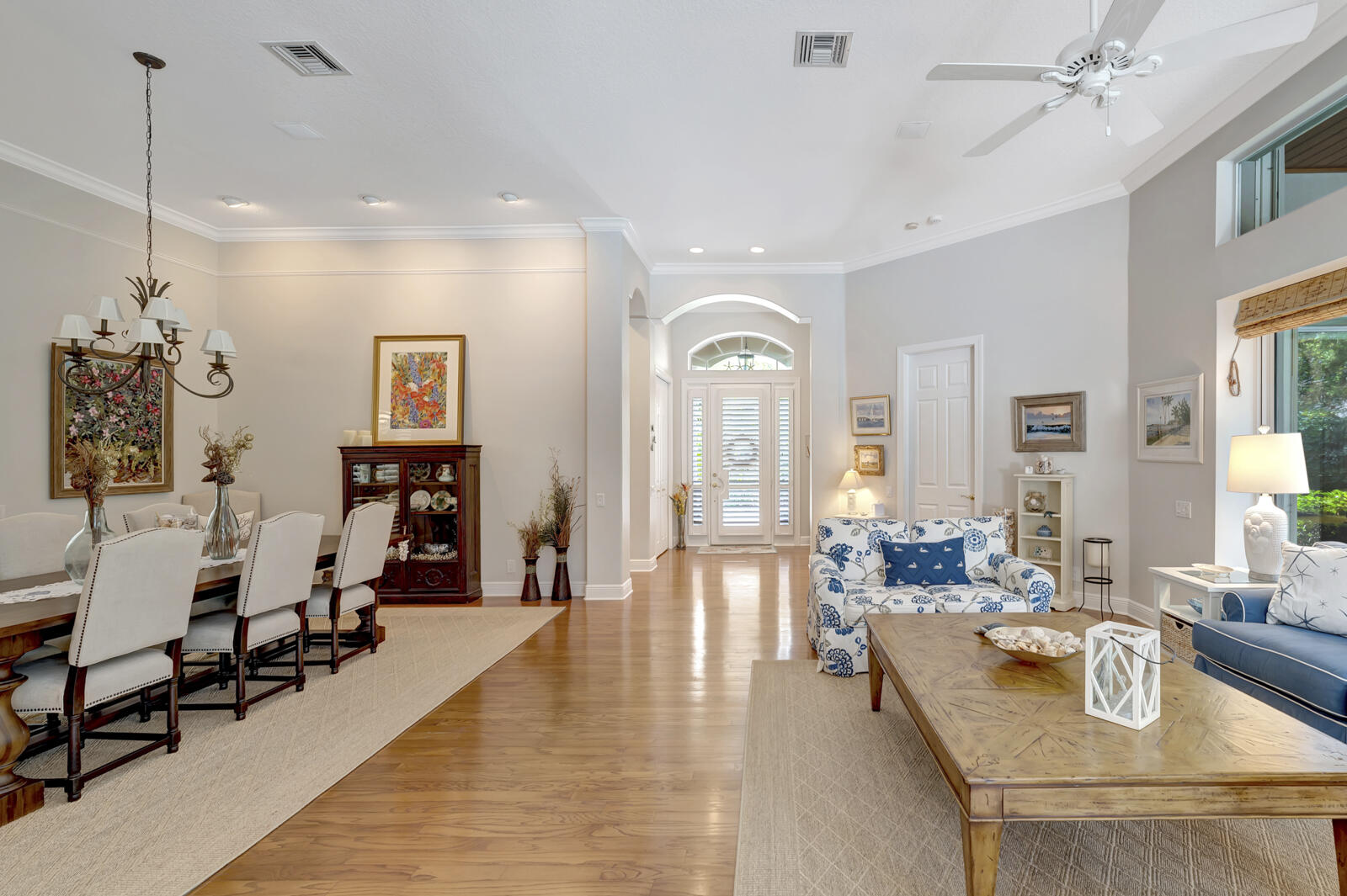 201 Seaside Pathway Vero Beach, FL 32963 - Photo 5 of 53 a living room with furniture