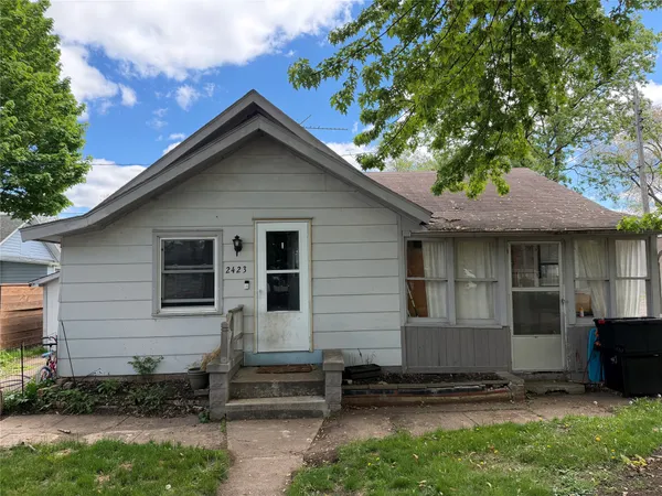 $134,999 | 2423 6th Street, Eau Claire, WI 54703