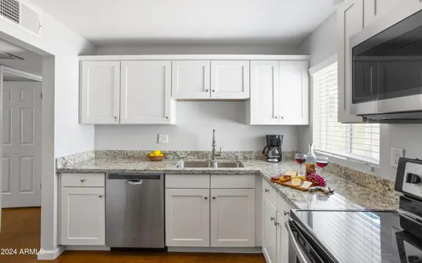 $3,250 | 7702 East Verde Lane, Scottsdale, AZ 85251