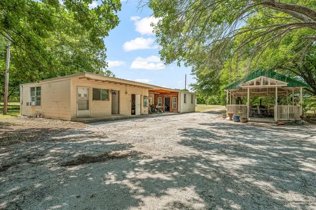 $1,700,000 | 14330 Highway 281, Santo, TX 76472