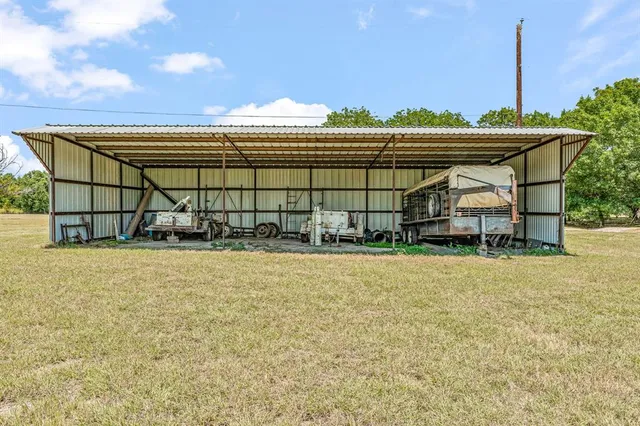 $1,700,000 | 14330 Highway 281, Santo, TX 76472