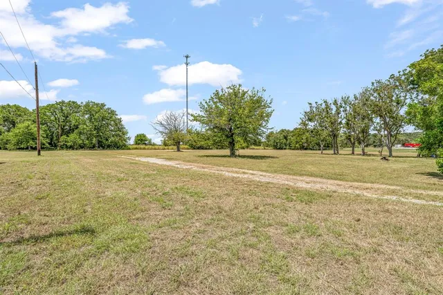 $1,700,000 | 14330 Highway 281, Santo, TX 76472