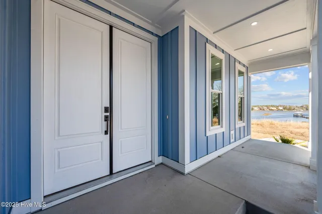 $1,459,000 | 13 East Cannon Cove, Hampstead, NC 28443