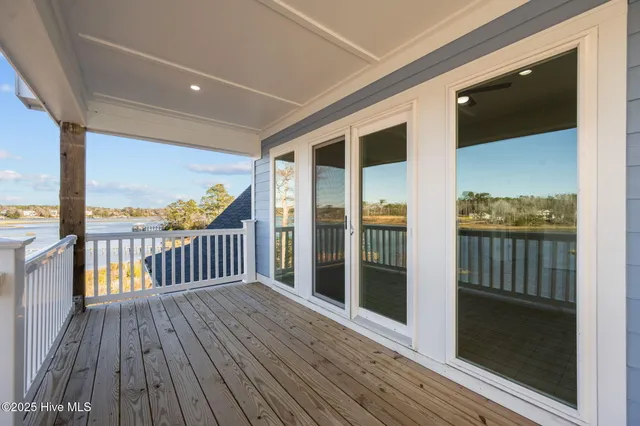 $1,459,000 | 13 East Cannon Cove, Hampstead, NC 28443