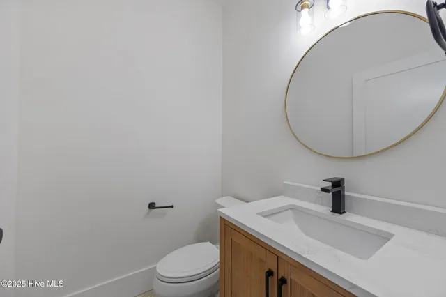 $1,499,000 | 13 East Cannon Cove, Hampstead, NC 28443