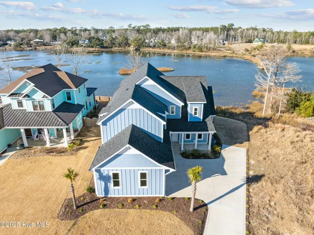 $1,499,000 | 13 East Cannon Cove, Hampstead, NC 28443
