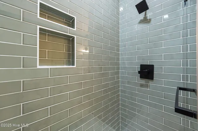 $1,459,000 | 13 East Cannon Cove, Hampstead, NC 28443