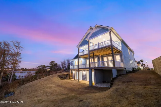 $1,499,000 | 13 East Cannon Cove, Hampstead, NC 28443