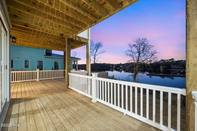 $1,459,000 | 13 East Cannon Cove, Hampstead, NC 28443