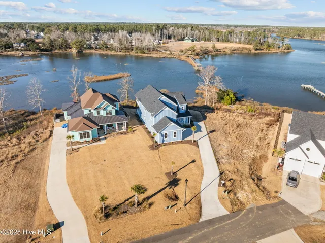 $1,499,000 | 13 East Cannon Cove, Hampstead, NC 28443