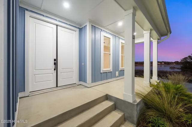 $1,499,000 | 13 East Cannon Cove, Hampstead, NC 28443