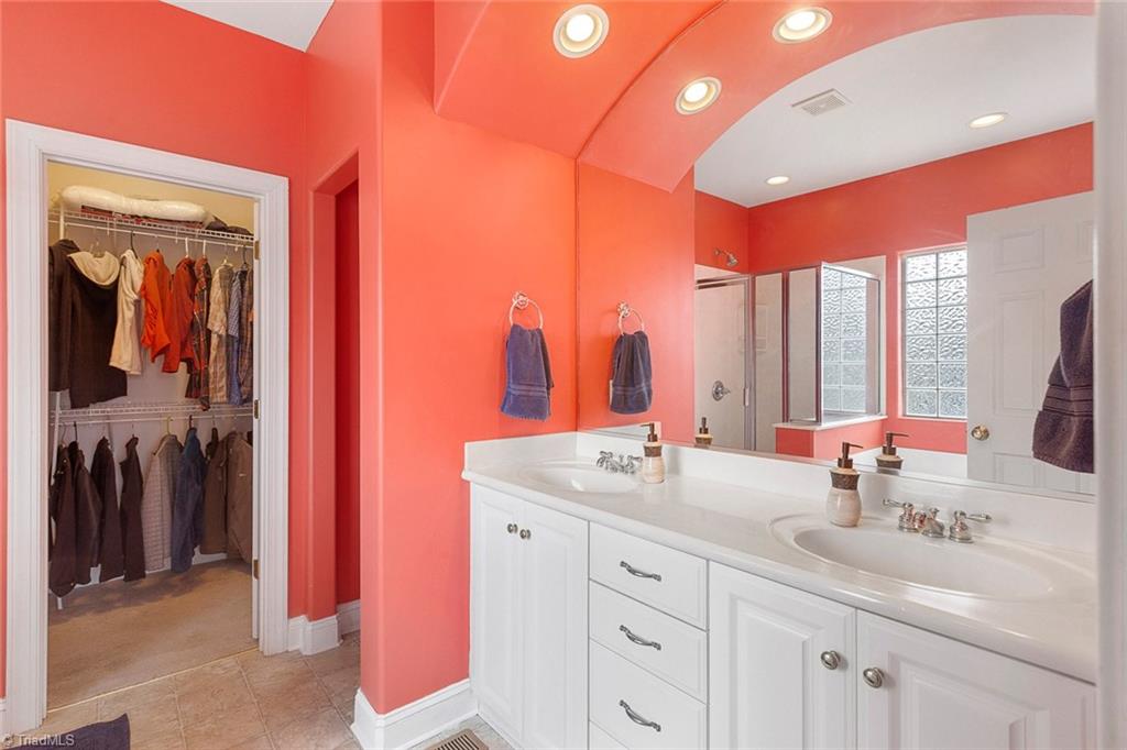 516 Beech Ridge Road Thomasville, NC 27360 - Photo 15 of 30 A large master closet