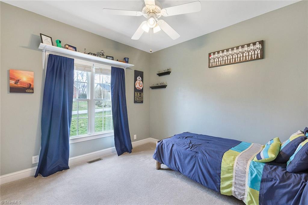 516 Beech Ridge Road Thomasville, NC 27360 - Photo 17 of 30 Second spacious bedroom on the main level
