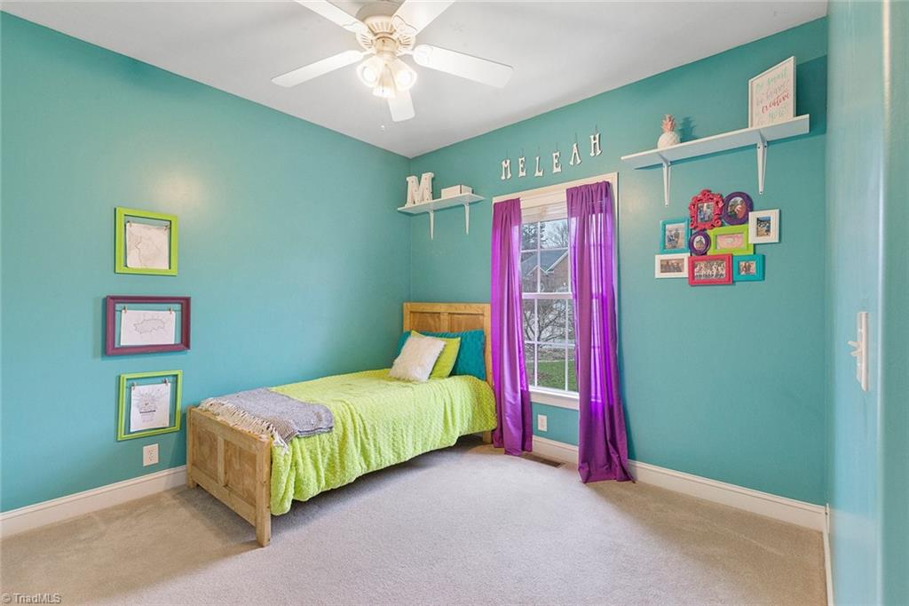 516 Beech Ridge Road Thomasville, NC 27360 - Photo 18 of 30 Third spacious bedroom on the main level