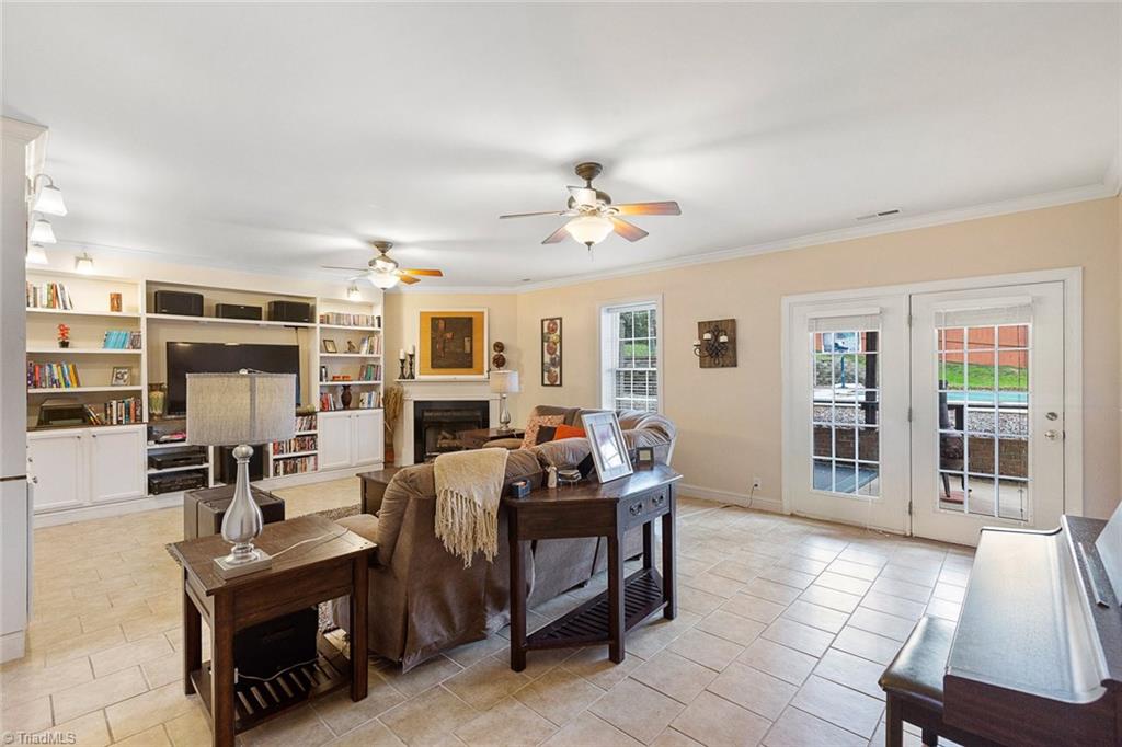516 Beech Ridge Road Thomasville, NC 27360 - Photo 23 of 30 Spacious!