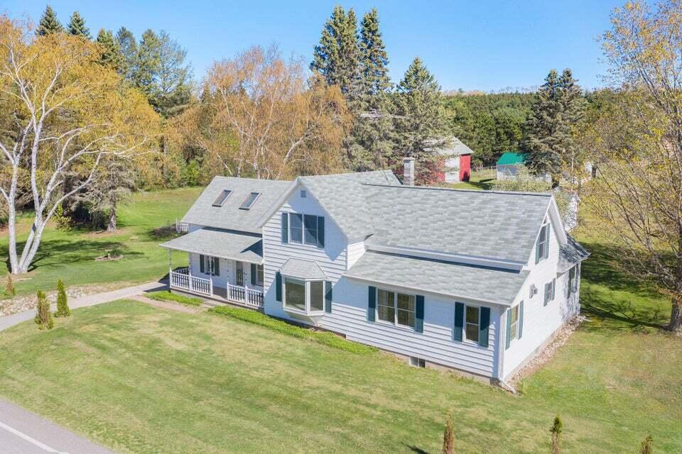 7252 West Deer Road Mears, MI 49436 - Photo 2 of 41 20210527002955160038000000-o (1)