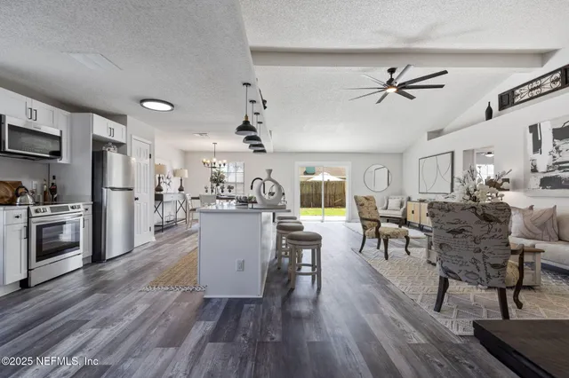 $331,900 | 2987 Quapaw Trail, Middleburg, FL 32068