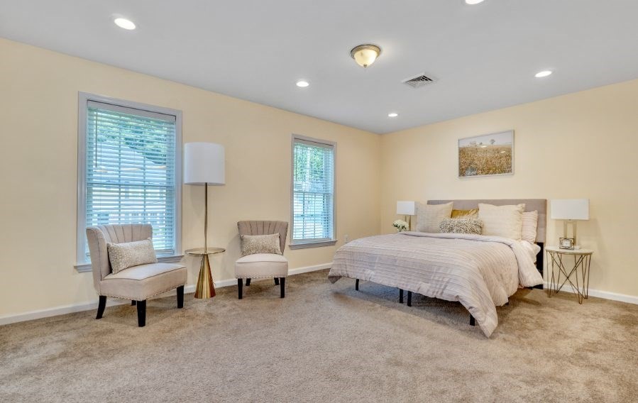 18 Grant Road Winchester, MA 01890 - Photo 11 of 14