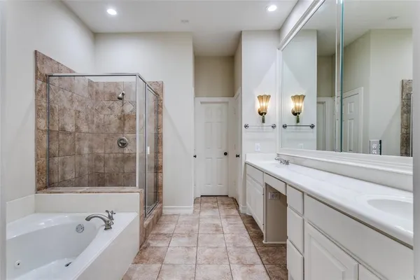$4,650 | 2502 Worthington Street, Dallas, TX 75204