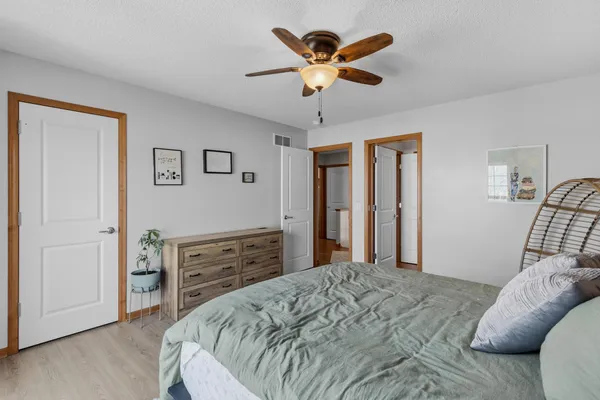 $299,900 | 15361 Falk Drive North, Hugo, MN 55038