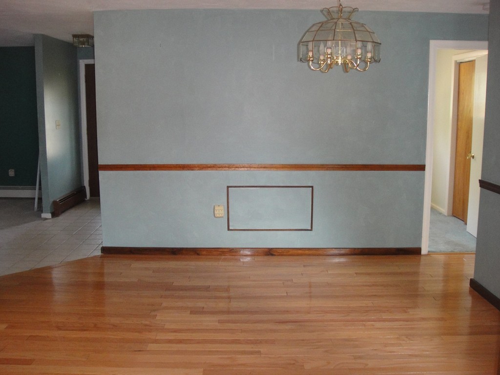 61 Symphony Road Marlborough, MA 01752 - Photo 4 of 19 Gallery Image 4