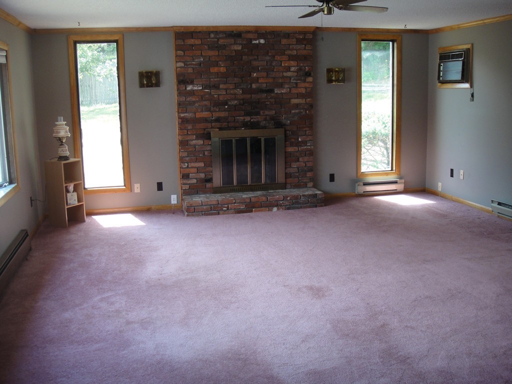 61 Symphony Road Marlborough, MA 01752 - Photo 6 of 19 Gallery Image 6