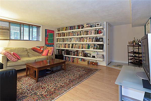 22 Westgate Road, Unit 1 Boston, MA 02467 - Photo 5 of 14