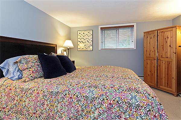22 Westgate Road, Unit 1 Boston, MA 02467 - Photo 7 of 14