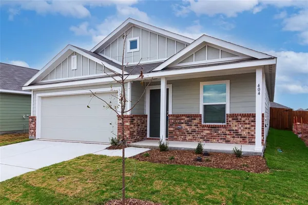 $2,100 | 404 Dewberry Street, Princeton, TX 75407