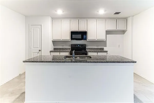 $2,100 | 404 Dewberry Street, Princeton, TX 75407