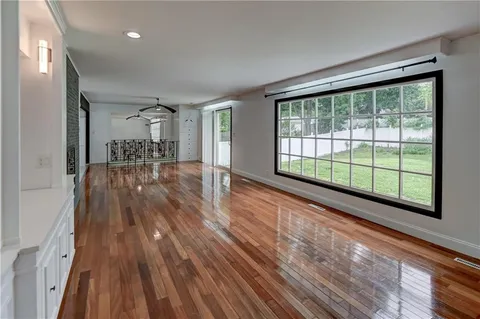 $509,900 | 1102 West 85th Terrace, Kansas City, MO 64114