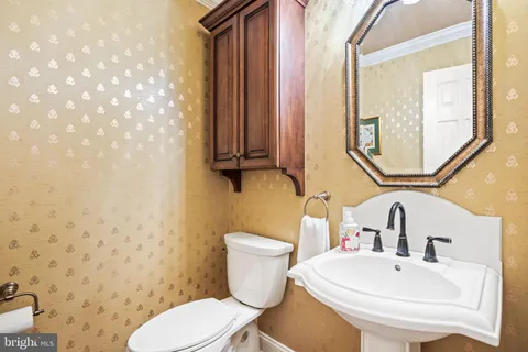 $1,450,000 | 3 Greenstone Way, Malvern, PA 19355