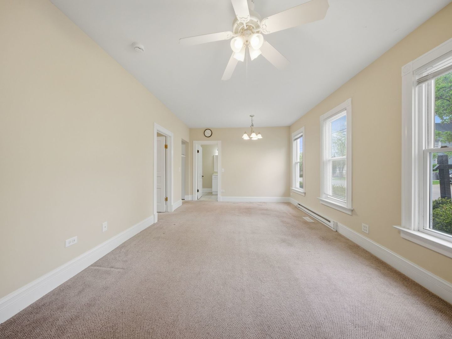 143 South Liberty Street Elgin, IL 60120 - Photo 11 of 26