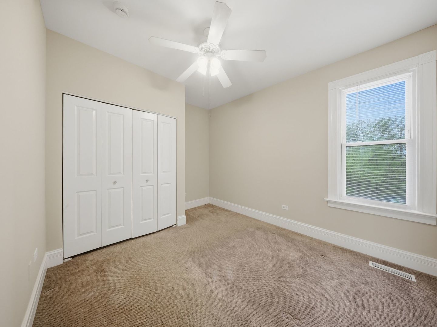 143 South Liberty Street Elgin, IL 60120 - Photo 13 of 26