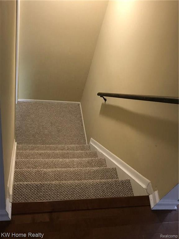 1352 Crescent Lane Rochester Hills, MI 48306 - Photo 45 of 58