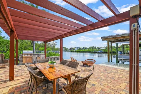 $1,874,000 | 412 Orchid Lane, Palm Harbor, FL 34683