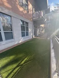 $420,000 | 630 Emerson Road, Unit 104, Creve Coeur, MO 63141
