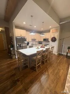 $420,000 | 630 Emerson Road, Unit 104, Creve Coeur, MO 63141