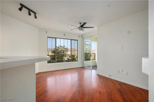 $1,495 | 7123 South Durango Drive, Unit 304, Las Vegas, NV 89113