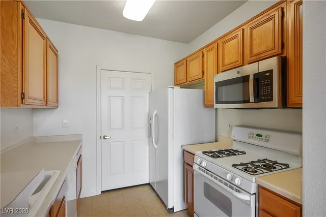 $1,495 | 7123 South Durango Drive, Unit 304, Las Vegas, NV 89113